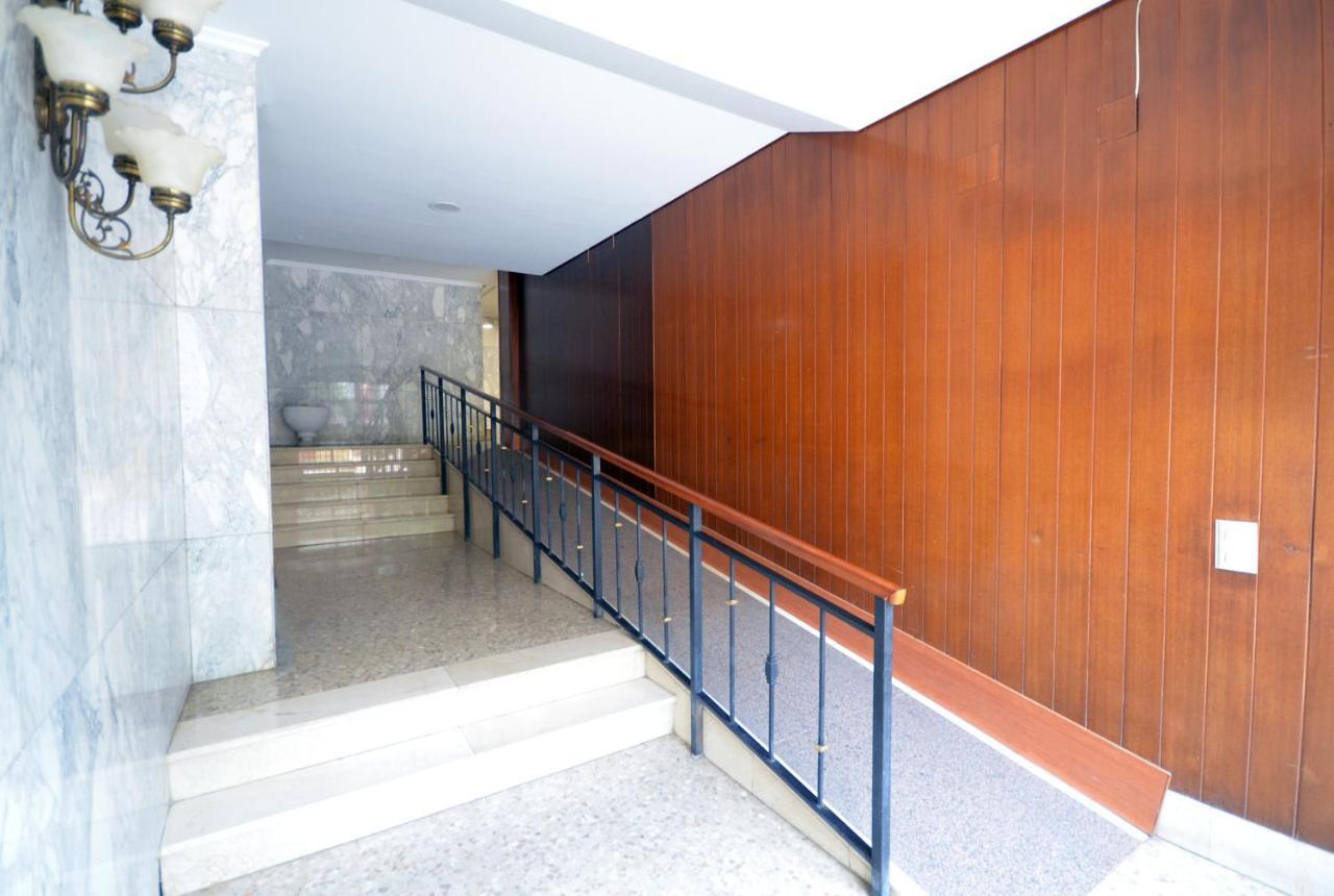 Modern Apartment In Valencia Exterior photo